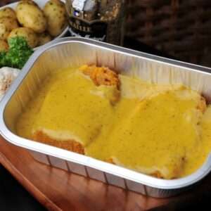 Dressed pork loin in a refined mustard sauce harmonised with honey.